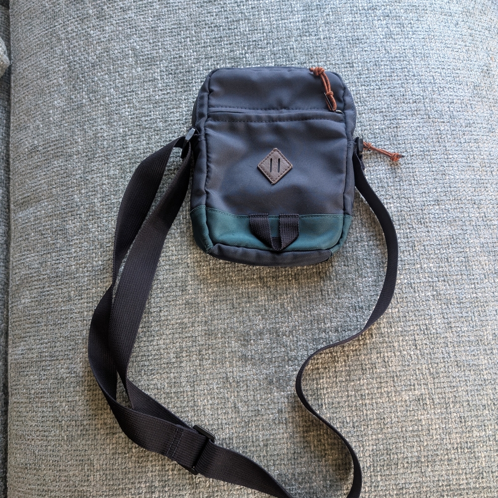 Stylish Gray and Teal Men's Bag